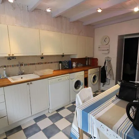 Maison De Charme A Saint-georges-d'oleron, 8 Couchages, Proche Commerces, Cour Et Terrasse Ensoleillee - Fr-1-246a-237 Holiday home *