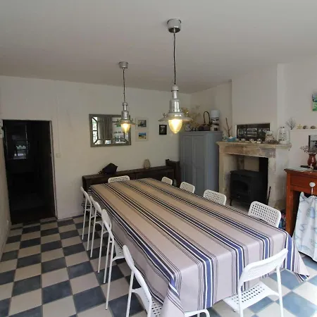 Maison De Charme A Saint-georges-d'oleron, 8 Couchages, Proche Commerces, Cour Et Terrasse Ensoleillee - Fr-1-246a-237 Holiday home *