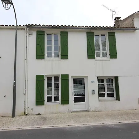 Semesterbostad Maison De Charme A Saint-georges-d'oleron, 8 Couchages, Proche Commerces, Cour Et Terrasse Ensoleillee - Fr-1-246a-237